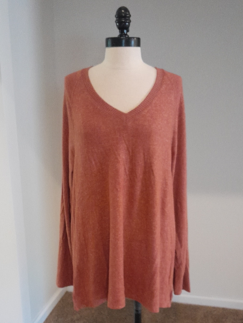 LOFT V-Neck Tunic Sweater in Rusty Rose